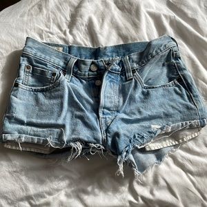 Levi’s 501 shorts - W26
